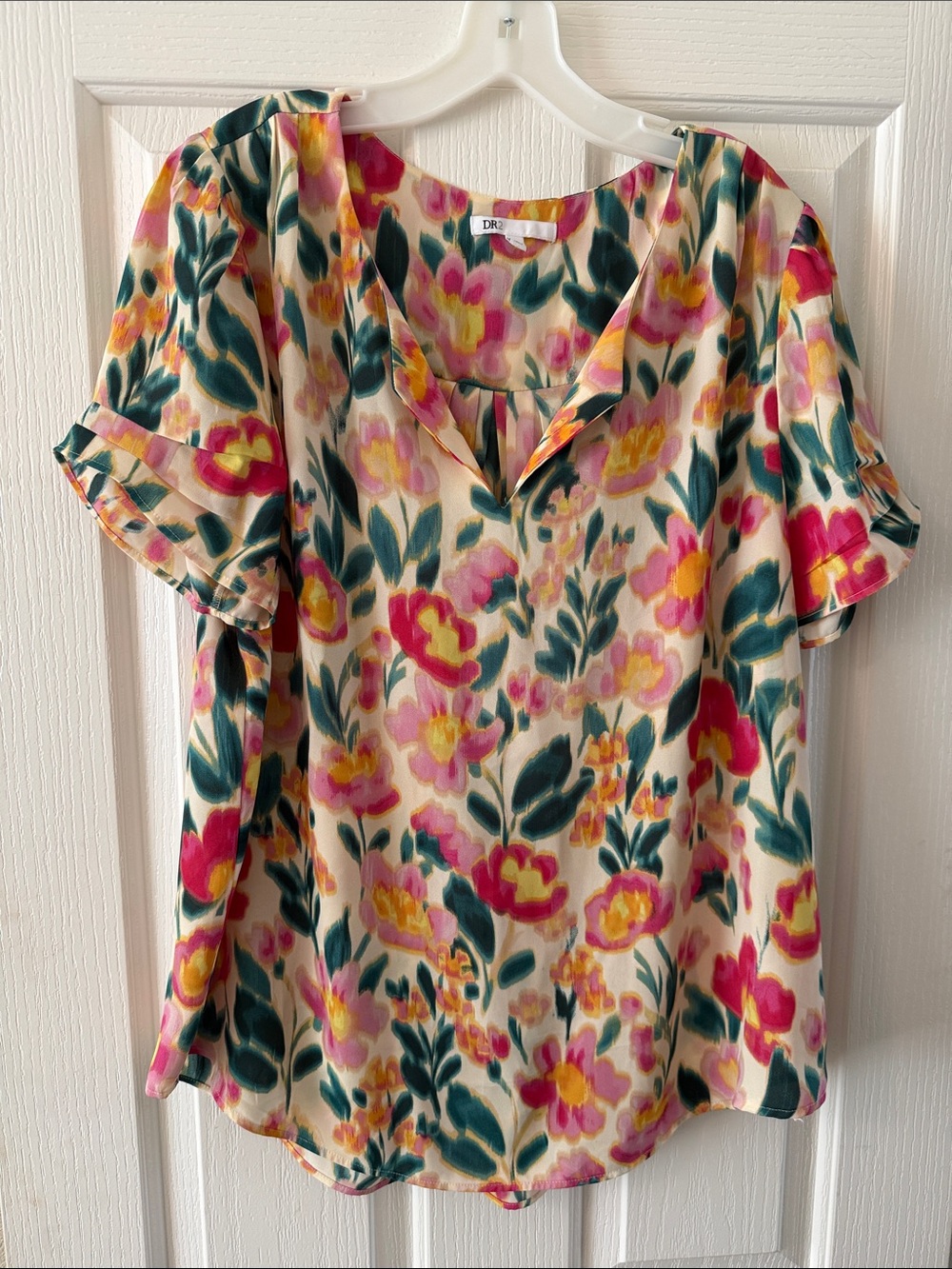 DR2 Floral V-Neck Short Sleeve Blouse in Cream, Pink, Yellow, Green
